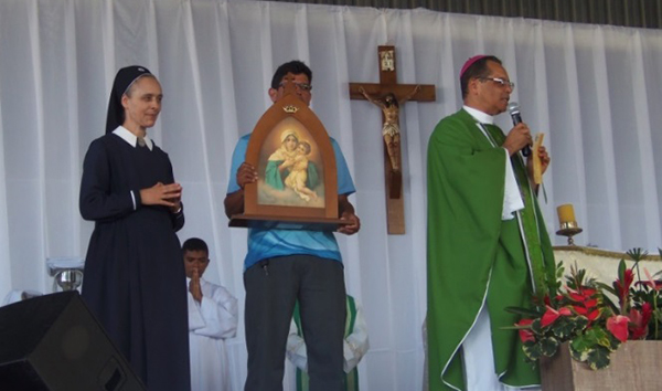 Fotos: Pascom - Diocese de Teixeira de Freitas bahia-bispo